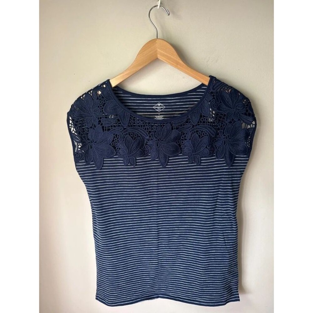St. John’s Bay Navy Striped Floral Lace Top Small NWOT